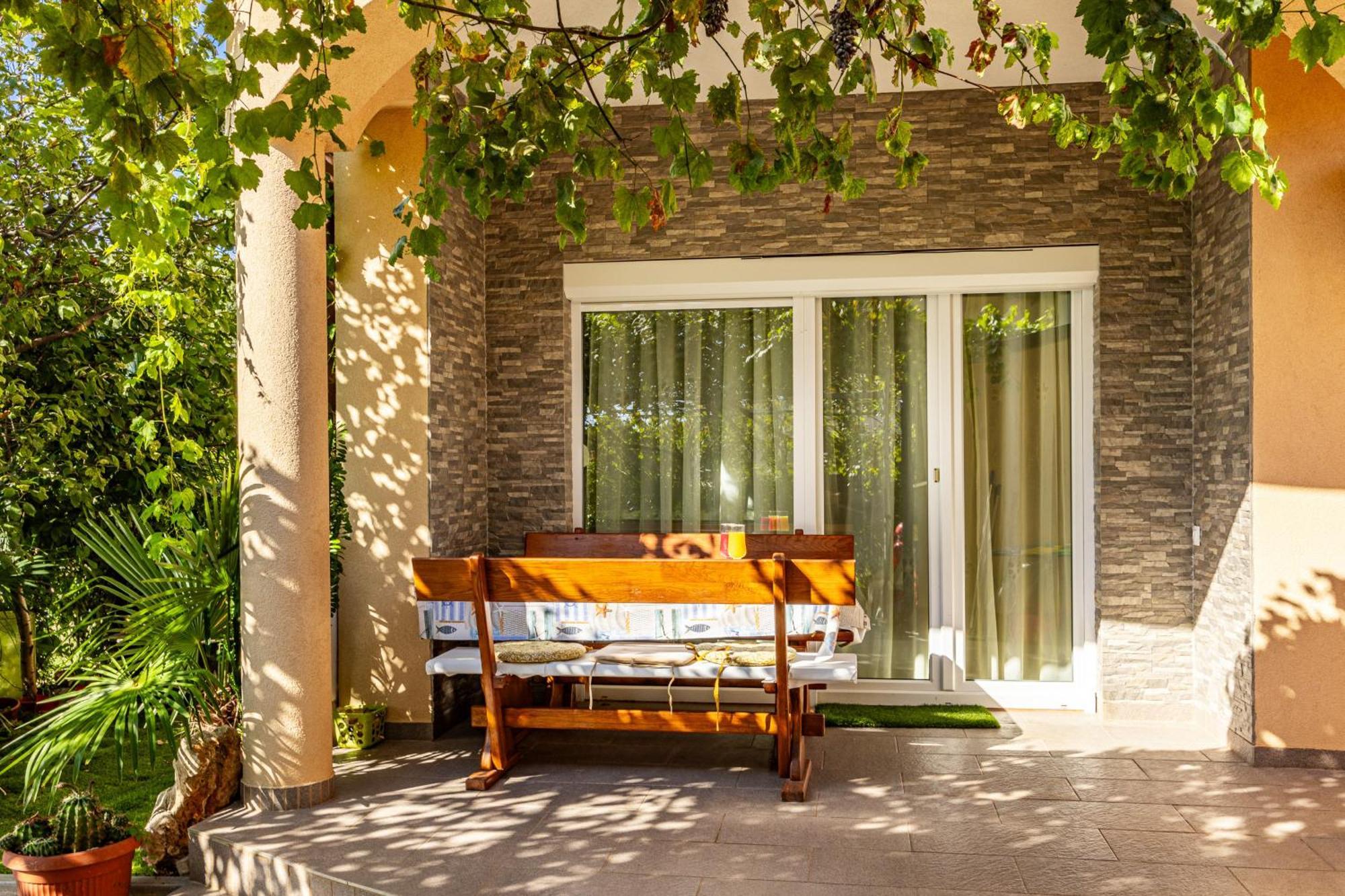 Apartments Mijic 메덜린 외부 사진