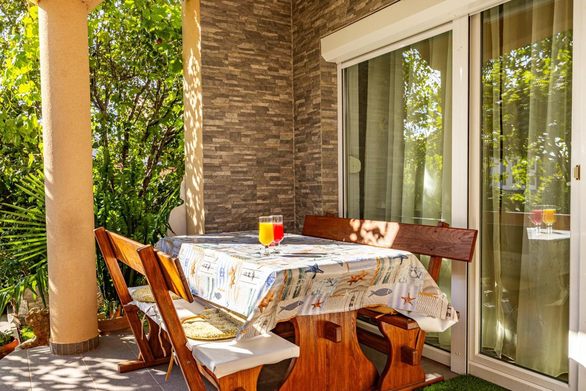 Apartments Mijic 메덜린 외부 사진