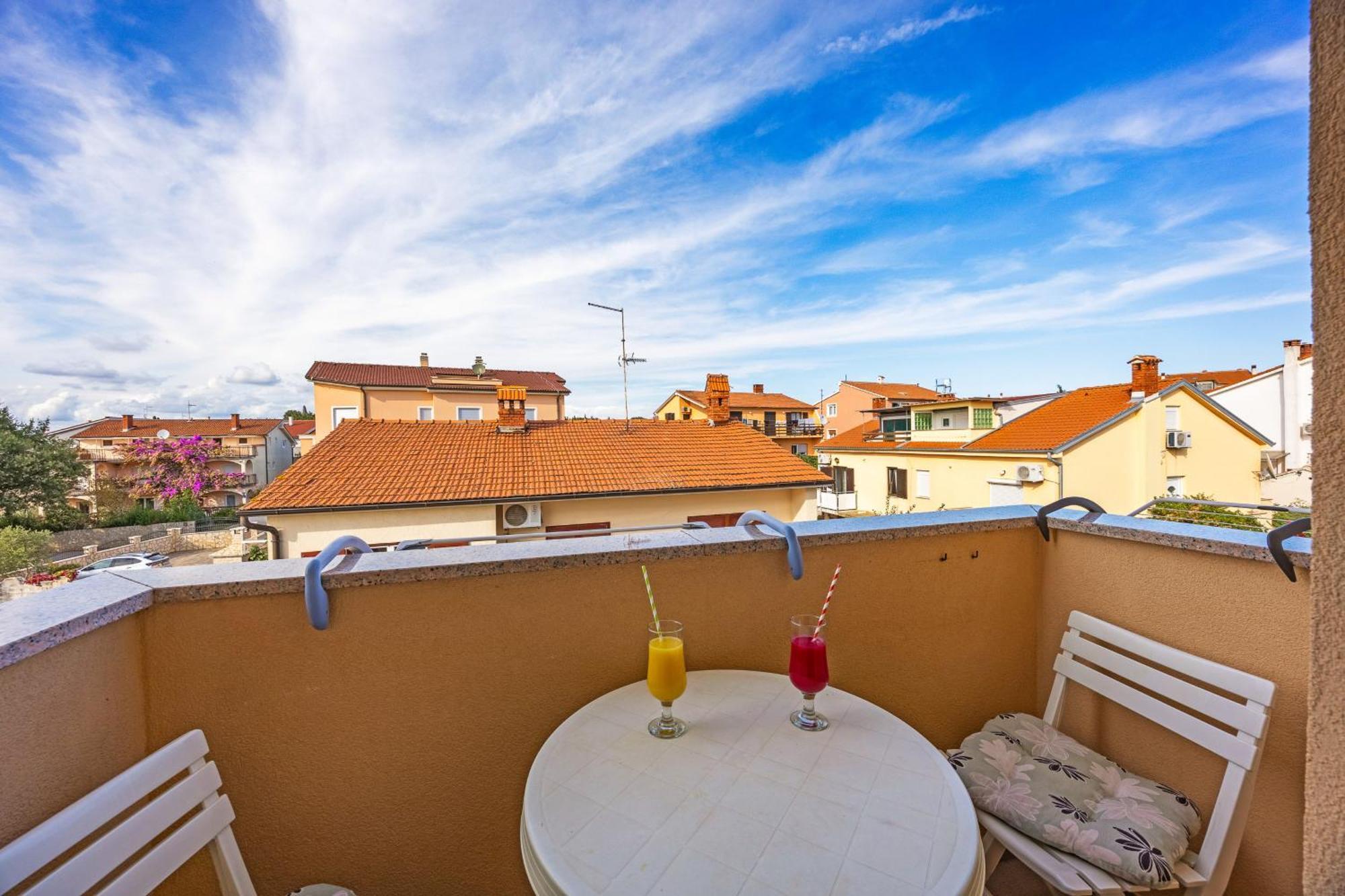 Apartments Mijic 메덜린 외부 사진